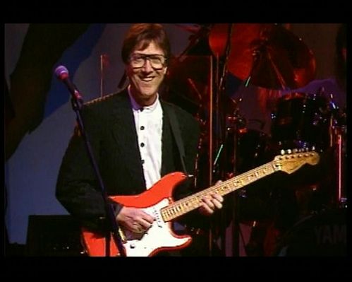 Hank Marvin - Hank Plays Live (2004)  DVD5