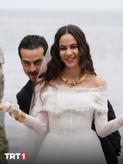 Benim-ruyalarin-sacmalik-seviyesi.-TasacakBuDeniz-yeni-bolumuyle-Cuma-20.00de-trt1de-2.jpg